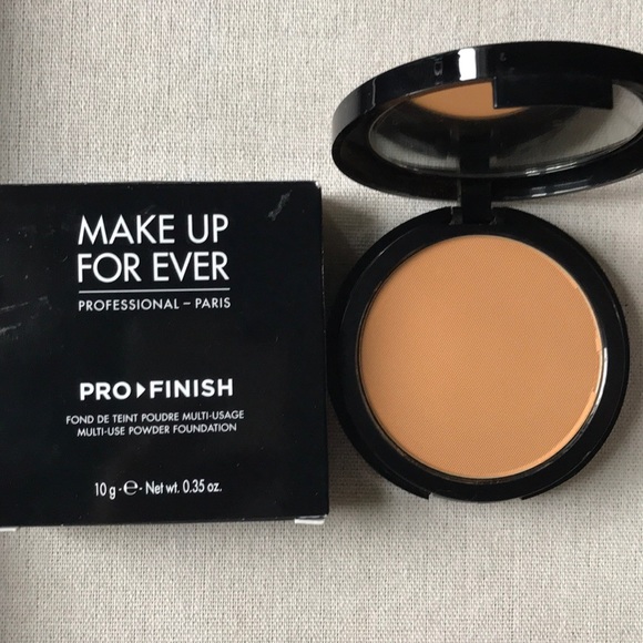 Makeup Forever Other - Make Up For Ever  Multi Use Powder Foundation